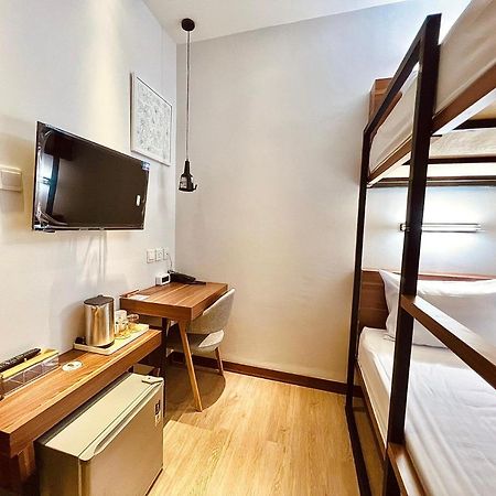 Oxy Suites G-03 At Shop House Meisterstadt Pollux Habibie Batam Bagian luar foto