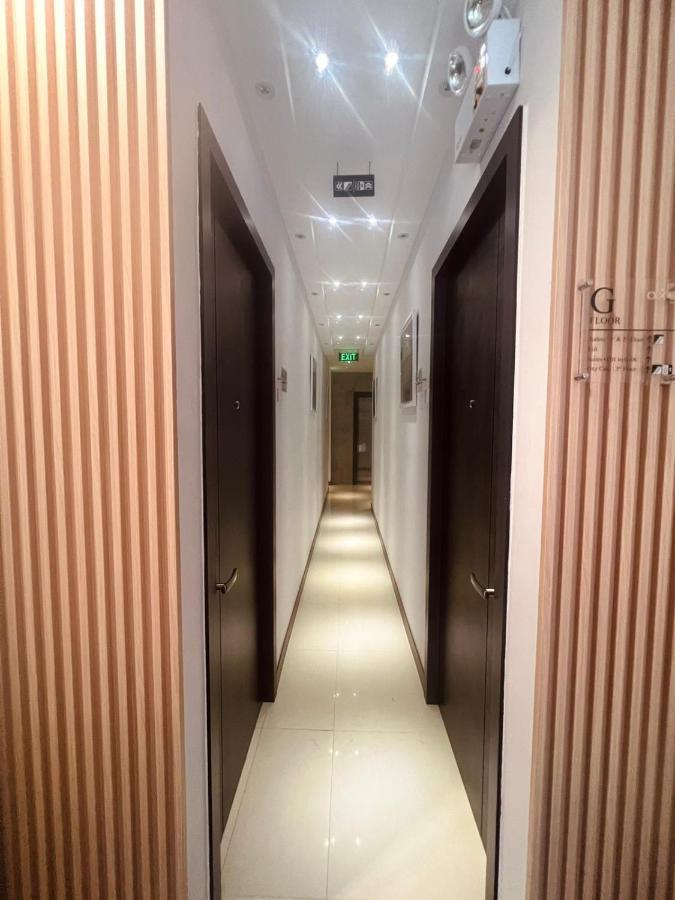 Oxy Suites G-03 At Shop House Meisterstadt Pollux Habibie Batam Bagian luar foto